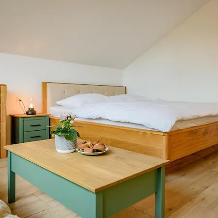 Dom Pri Jazere, Apartment