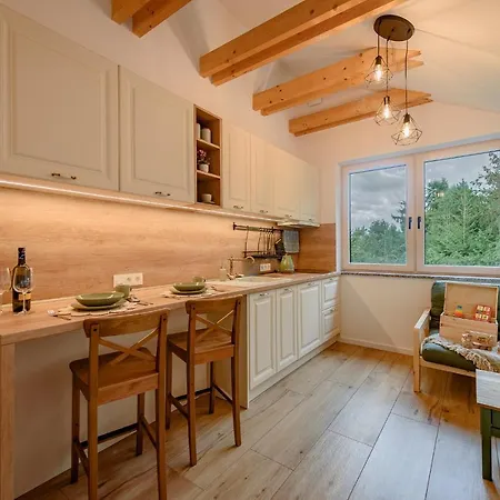 Διαμέρισμα Dom Pri Jazere, *